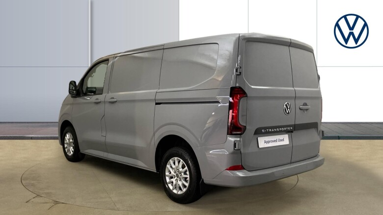 Volkswagen Transporter T32 Swb Electric 160kW 65kWh Commerce Pro Van Auto